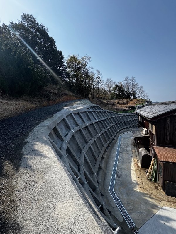 急傾斜地崩壊対策工事の施工後